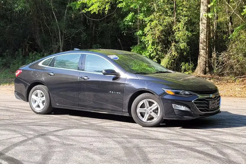 2022 Chevrolet Malibu 1LT photo 1