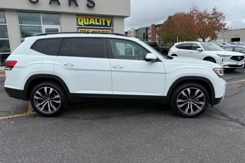 2022 Volkswagen Atlas V6 SE Technology photo 1
