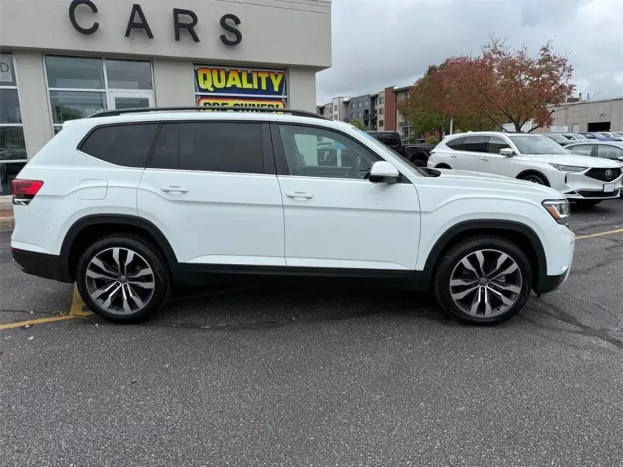 2022 Volkswagen Atlas V6 SE Technology photo 1