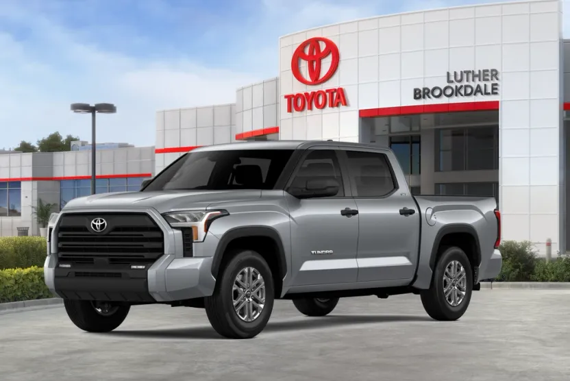 2026 Toyota Tundra SR5 CrewMax photo 1