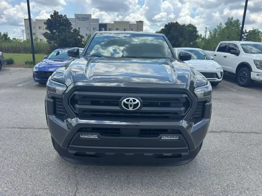 2024 Toyota Tacoma SR5 photo 1