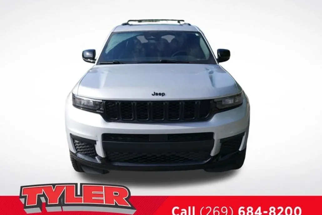 2023 Jeep Grand Cherokee Altitude photo 1