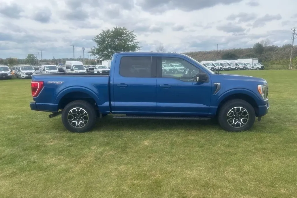 2022 Ford F-150 XLT photo 1