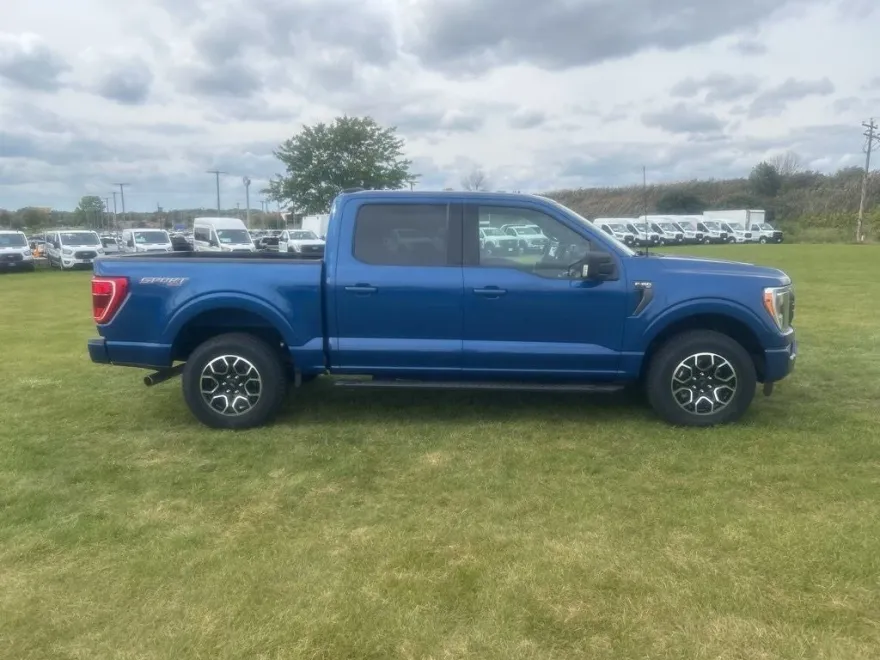 2022 Ford F-150 XLT photo 1