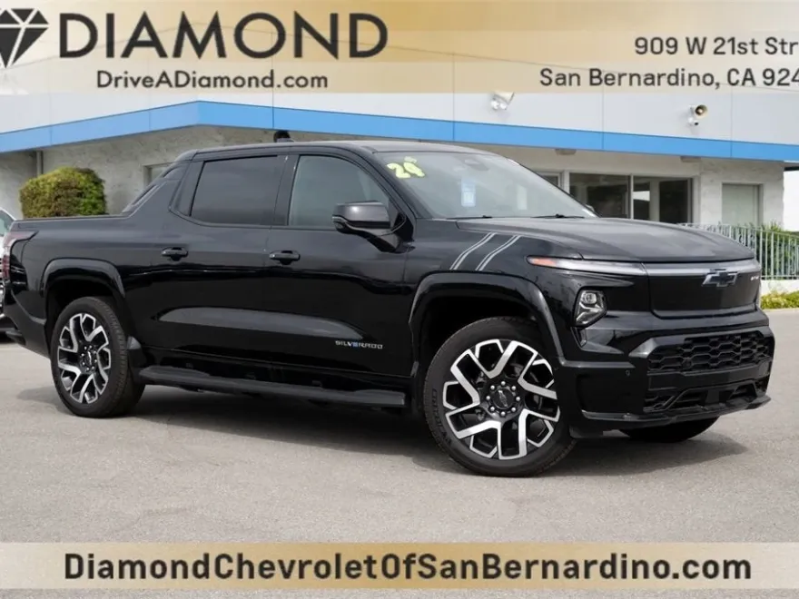 2024 Chevrolet Silverado EV RST photo 1