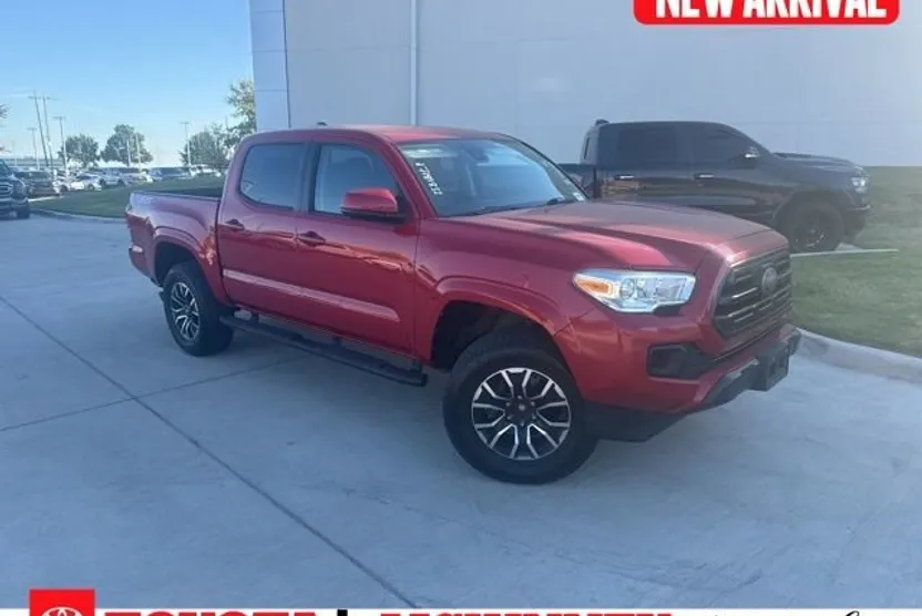 2019 Toyota Tacoma SR photo 1