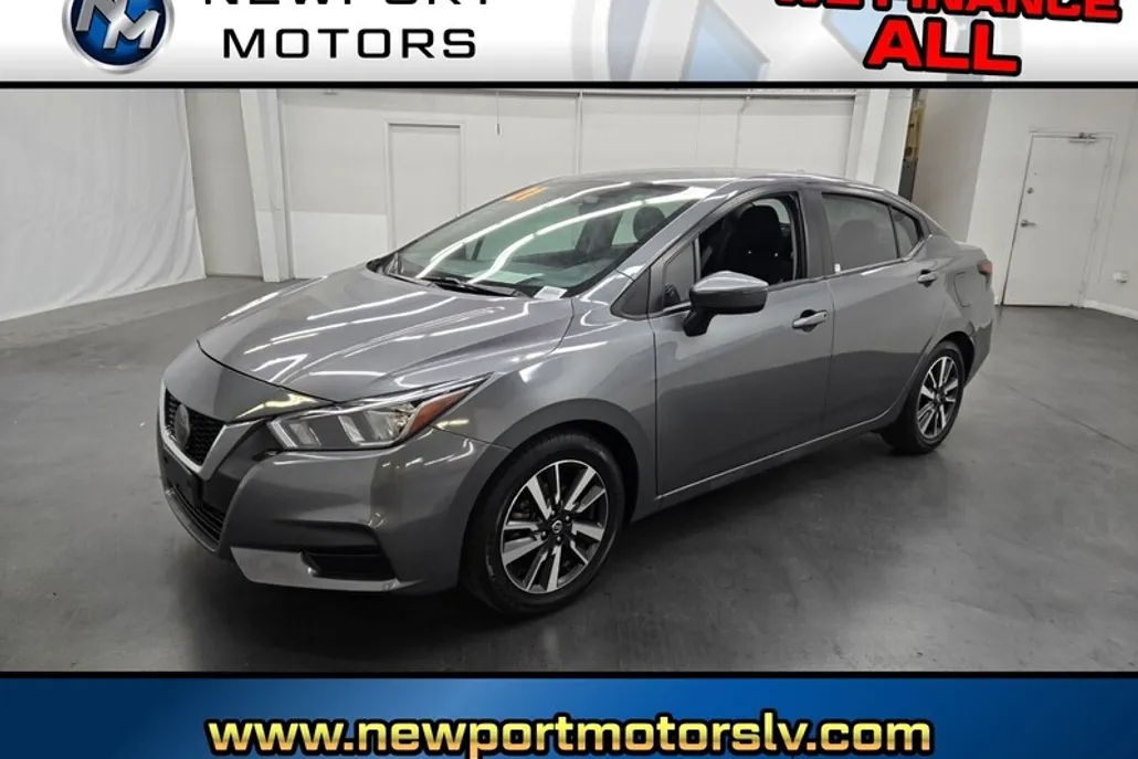 2021 Nissan Versa SV photo 1
