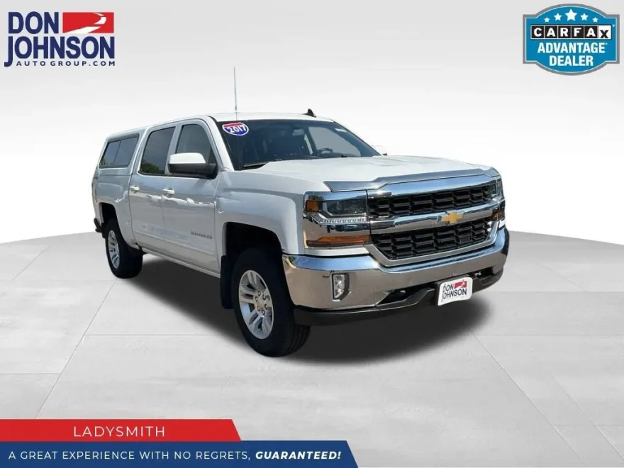 2017 Chevrolet Silverado 1500 LT photo 1