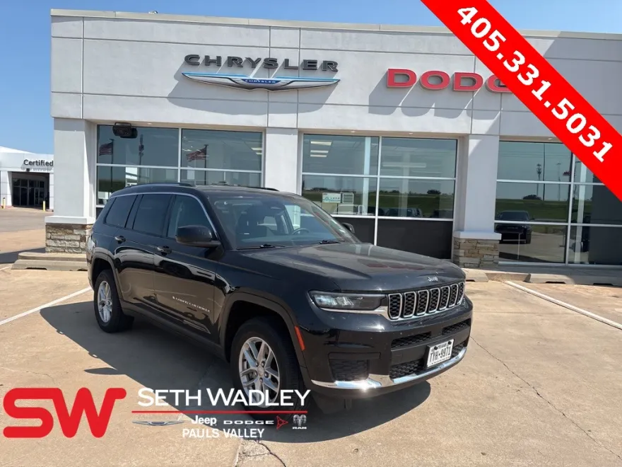 2023 Jeep Grand Cherokee Laredo photo 1