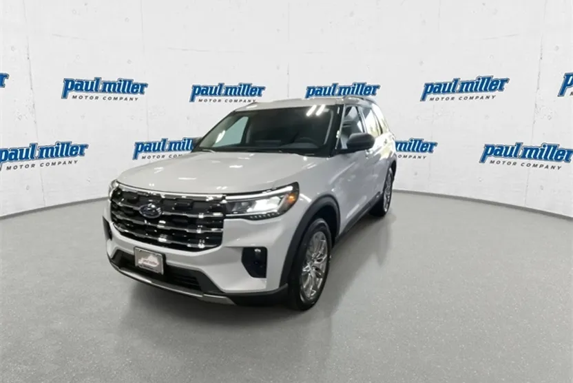 2026 Ford Explorer photo 1