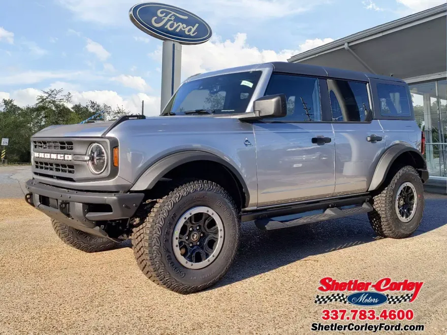 2024 Ford Bronco Black Diamond photo 1