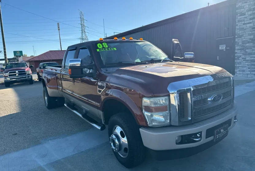 2008 Ford F-350 XLT photo 1