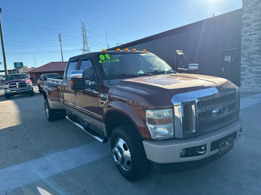 2008 Ford F-350 XLT photo 1