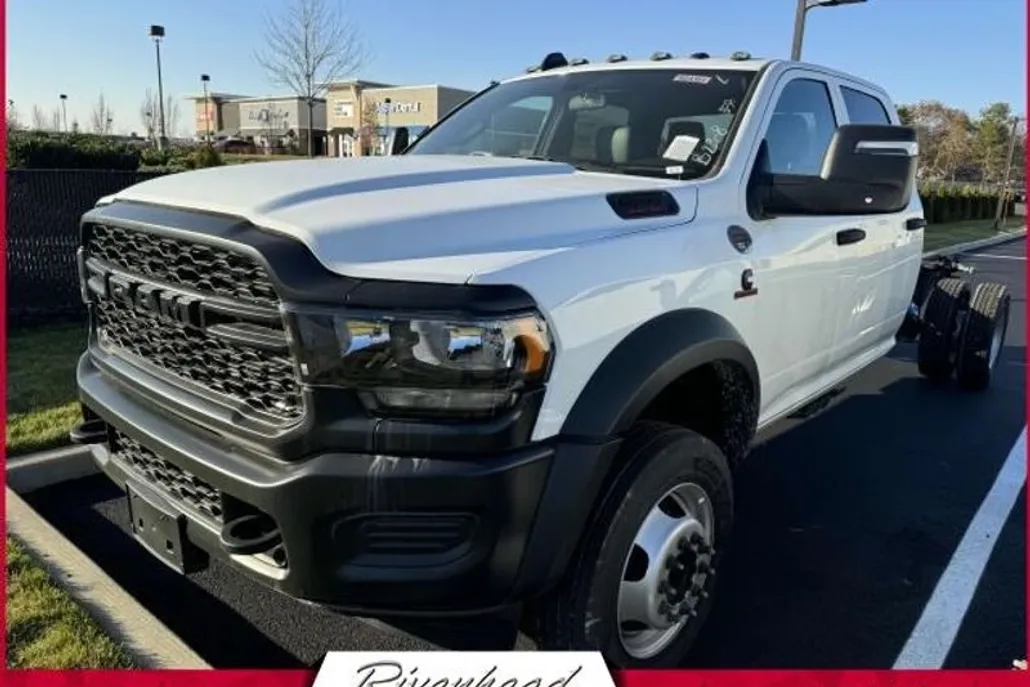 2023 Ram 5500 Tradesman photo 1