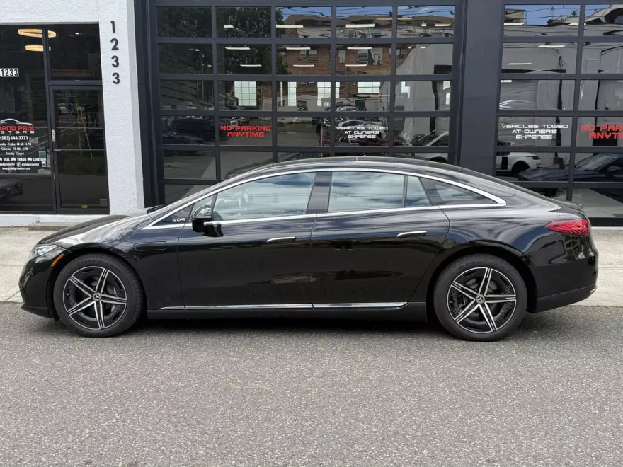 2024 Mercedes Benz EQS Sedan 450 4MATIC photo 1