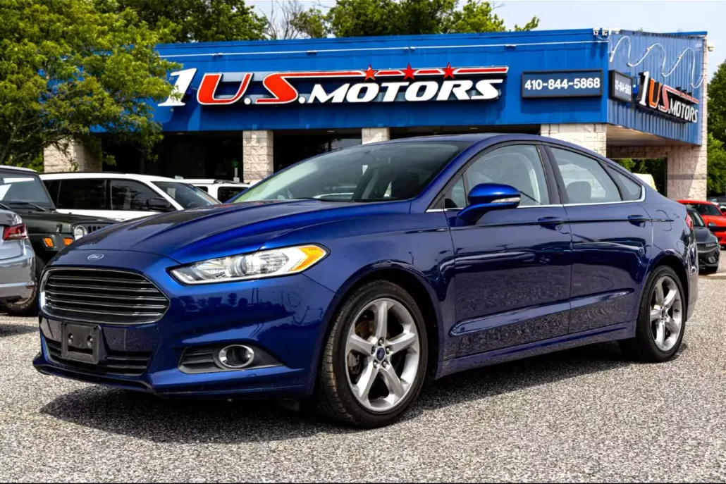 2015 Ford Fusion SE photo 1