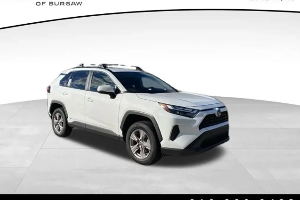 2022 Toyota RAV4 Hybrid XLE photo 1