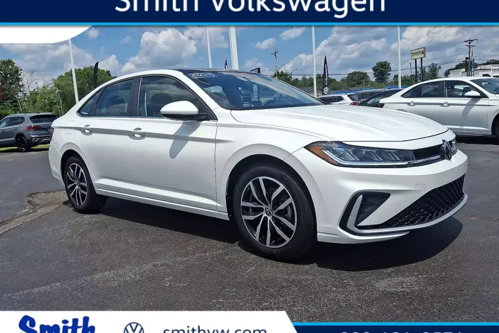 2025 Volkswagen Jetta 1.5T SE photo 1