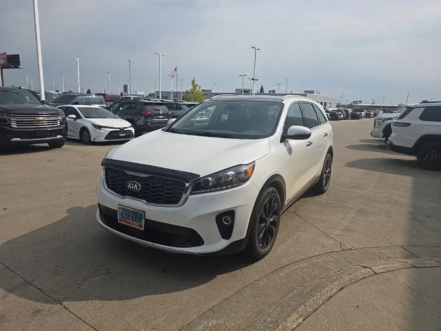 2020 Kia Sorento EX photo 1
