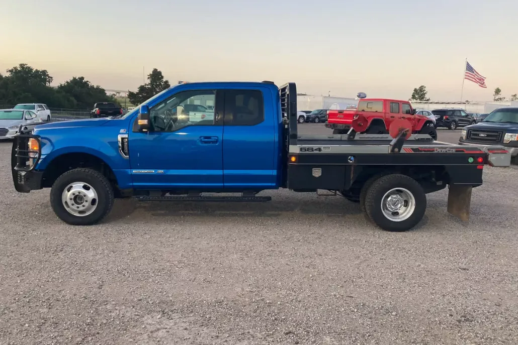 2021 Ford F-350 Lariat photo 1