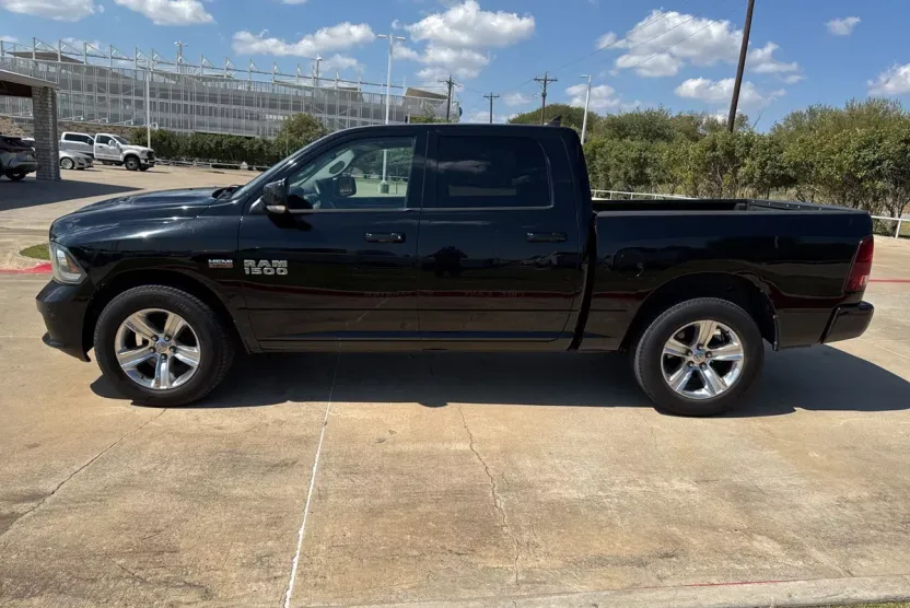 2014 Ram 1500 Sport photo 1