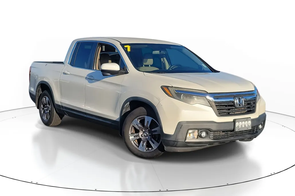 2017 Honda Ridgeline RTL-T photo 1
