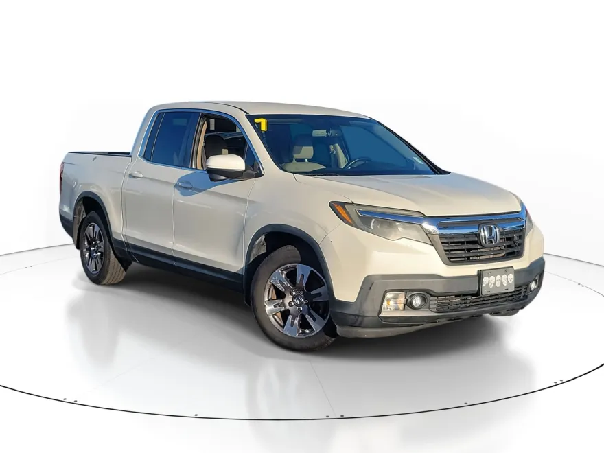 2017 Honda Ridgeline RTL-T photo 1