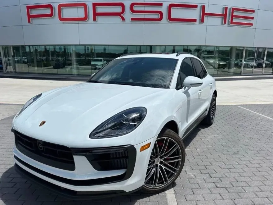 2025 Porsche Macan S photo 1