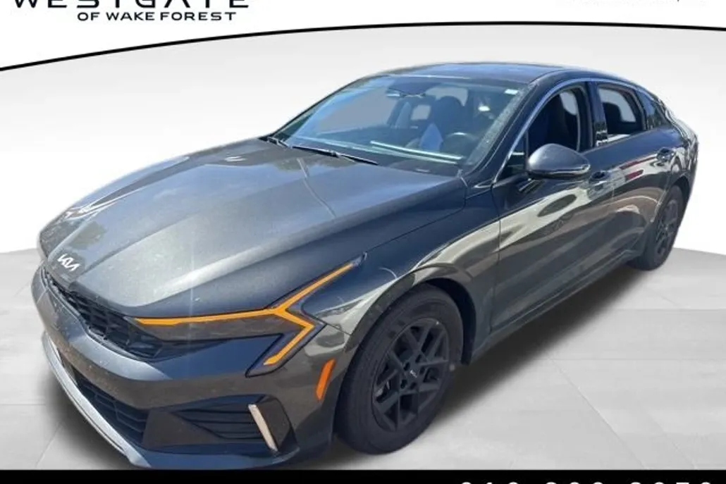 2025 Kia K5 LXS photo 1