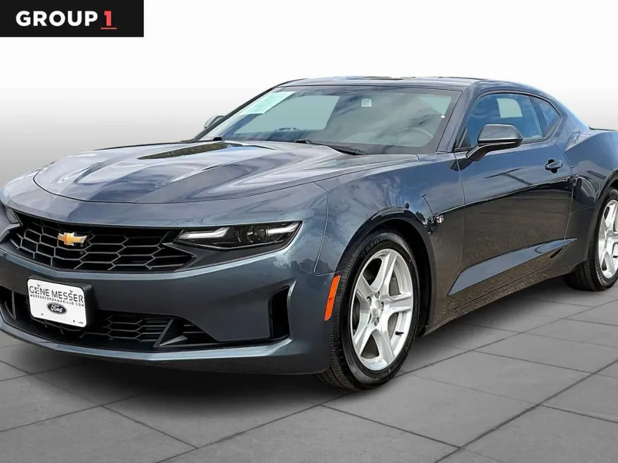 2022 Chevrolet Camaro 1LS 1LT photo 1