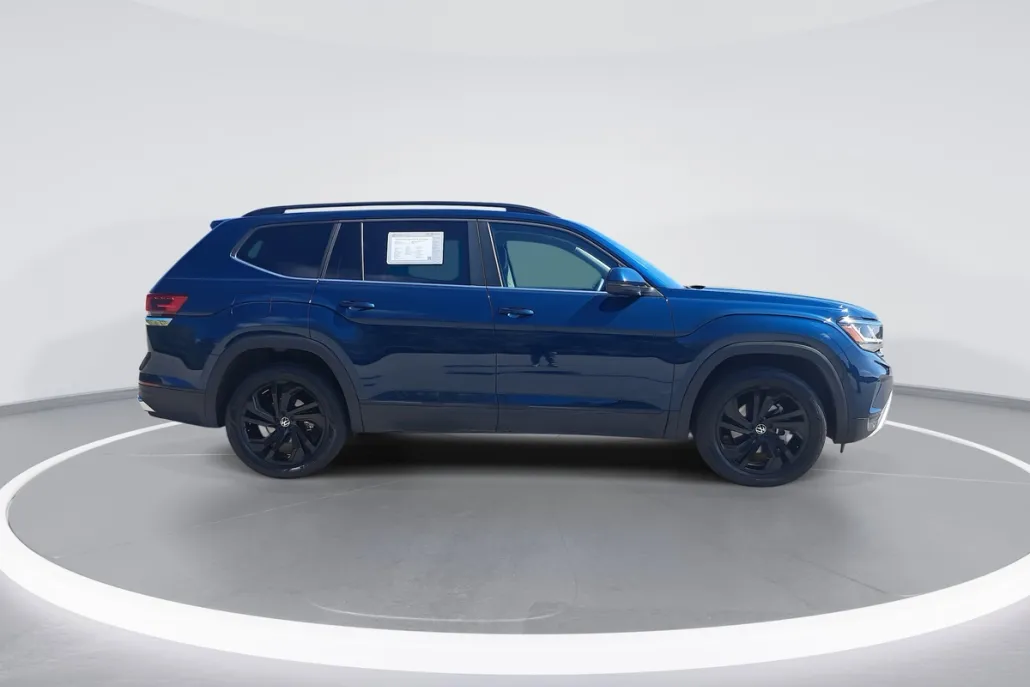 2022 Volkswagen Atlas V6 SE Technology photo 1