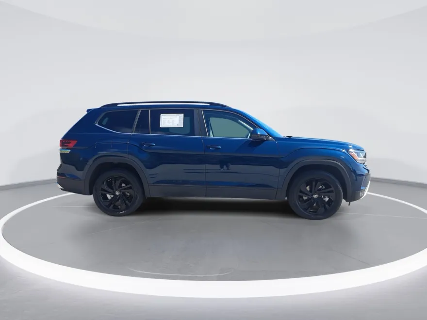 2022 Volkswagen Atlas V6 SE Technology photo 1