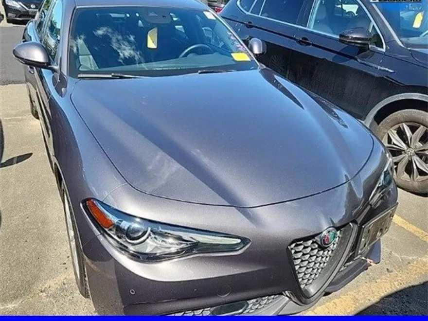 2022 Alfa Romeo Giulia SPRINT photo 1