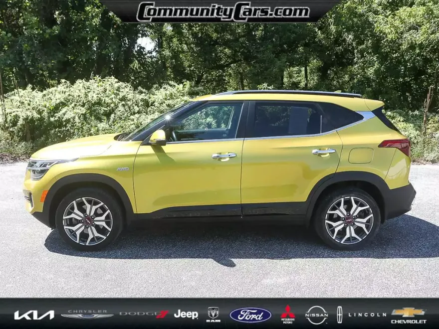 2023 Kia Seltos SX photo 1