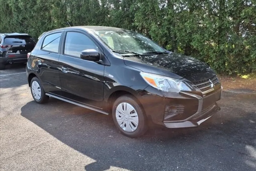2024 Mitsubishi Mirage ES photo 1