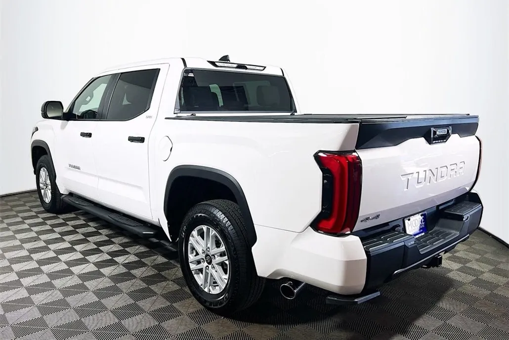 2025 Toyota Tundra SR5 photo 1