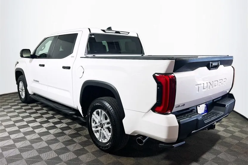 2025 Toyota Tundra SR5 photo 1