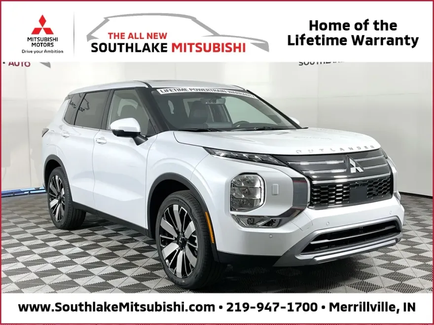 2025 Mitsubishi Outlander SE photo 1