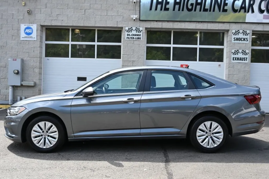 2020 Volkswagen Jetta SE photo 1