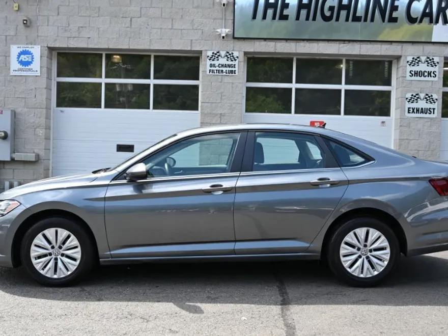 2020 Volkswagen Jetta SE photo 1