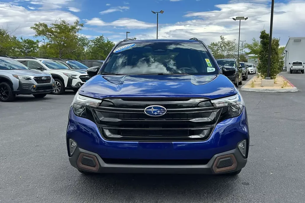 2025 Subaru Forester Sport photo 1