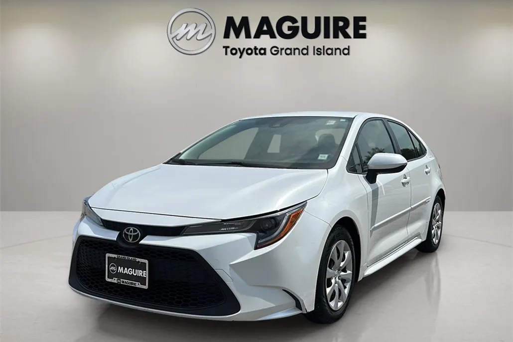 2022 Toyota Corolla LE photo 1