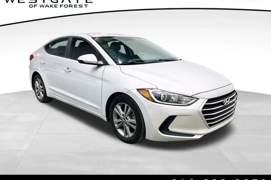 2018 Hyundai Elantra SEL photo 1