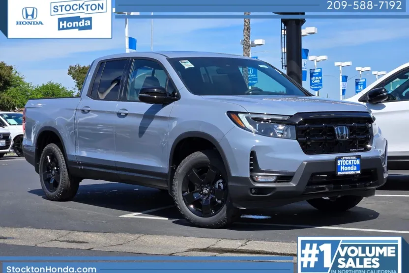 2025 Honda Ridgeline Black Edition photo 1