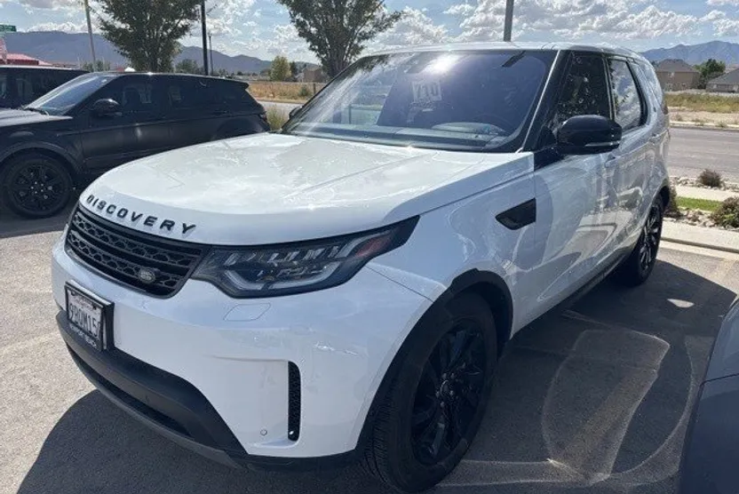 2019 Land Rover Discovery SE photo 1