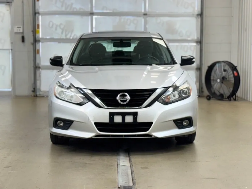 2016 Nissan Altima 2.5 SL photo 1