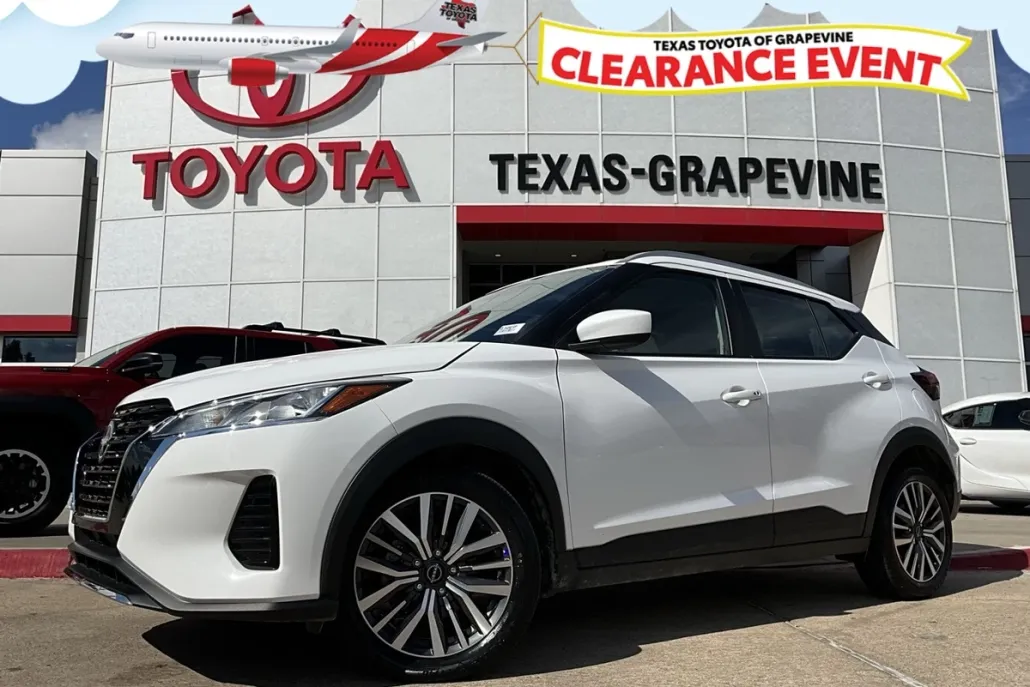 2024 Nissan Kicks SV photo 1