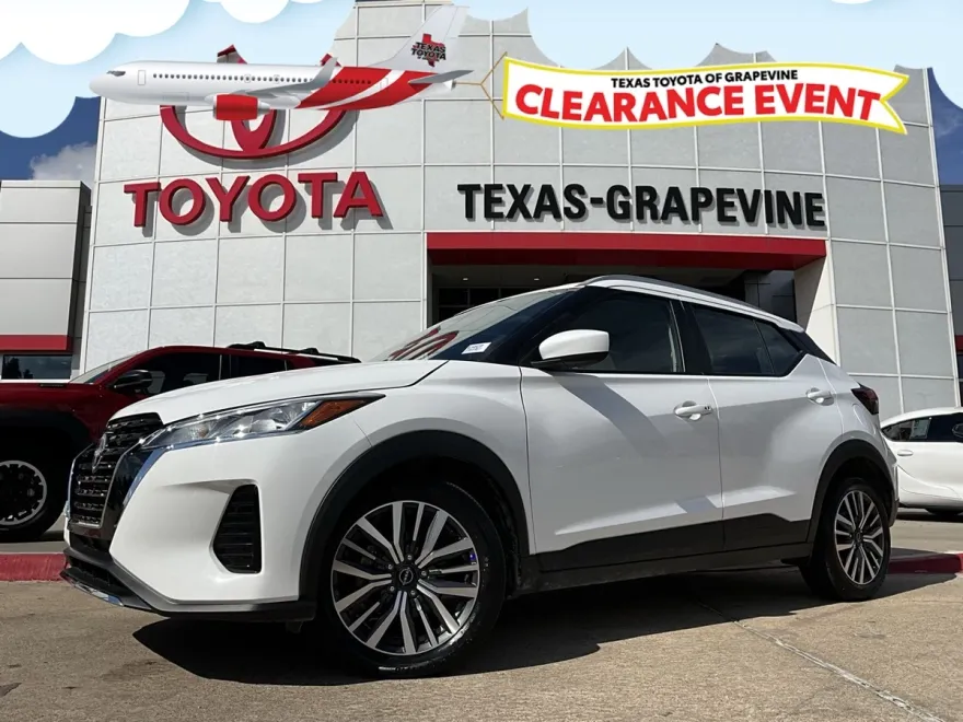 2024 Nissan Kicks SV photo 1