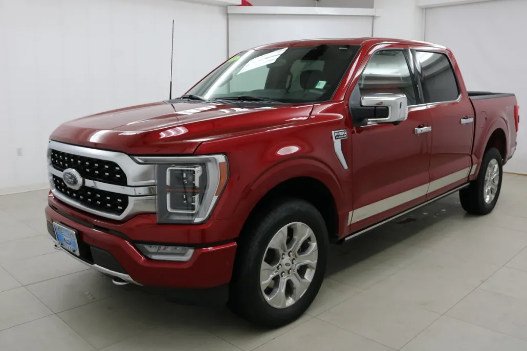 2023 Ford F-150 Platinum photo 1