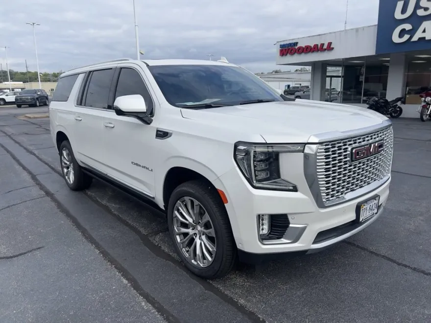 2023 Gmc Yukon XL Denali photo 1